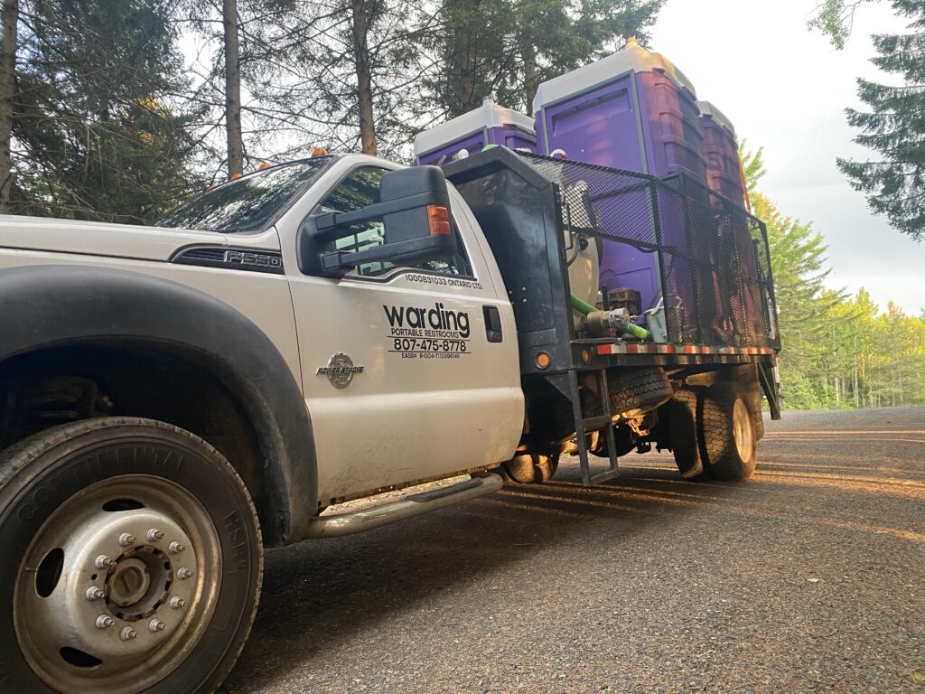 truck w toilets